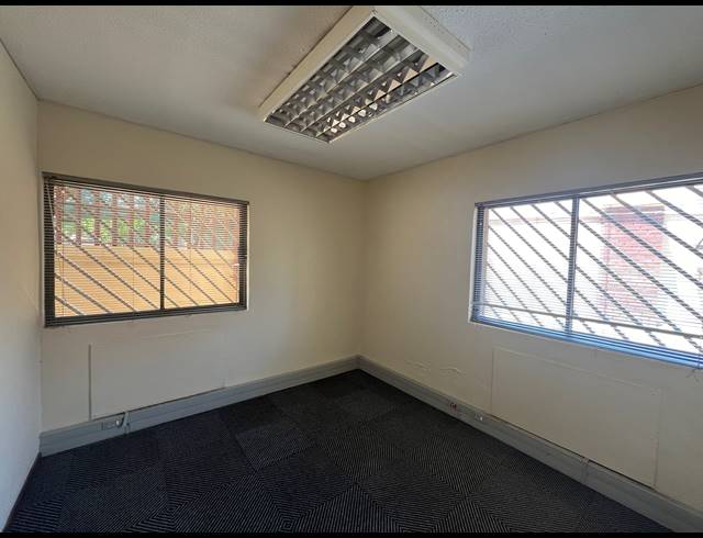90M² OFFICE TO LET IN ALLEN'S NEK